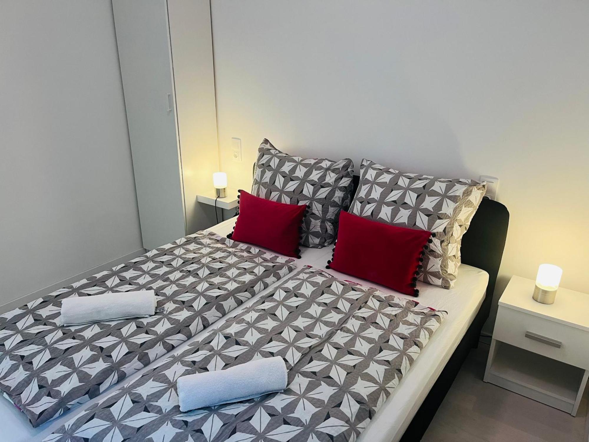 Marton Apartman Balatonszárszó Zewnętrze zdjęcie