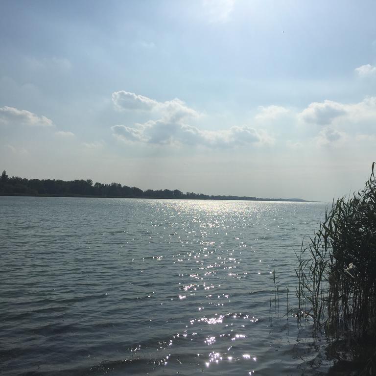 Marton Apartman Balatonszárszó Zewnętrze zdjęcie